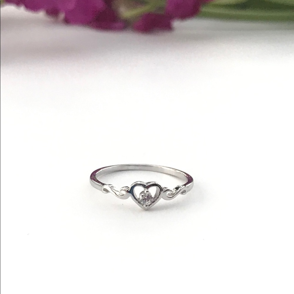 Heart Sterling Silver Ring - Picture 4 of 8